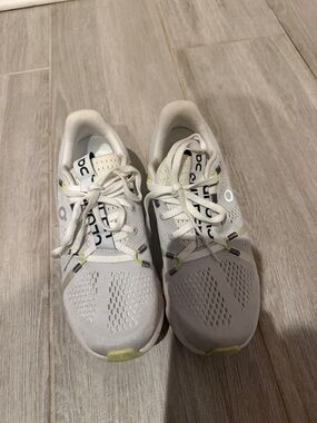 On Cloud White Women's Running Sneakers